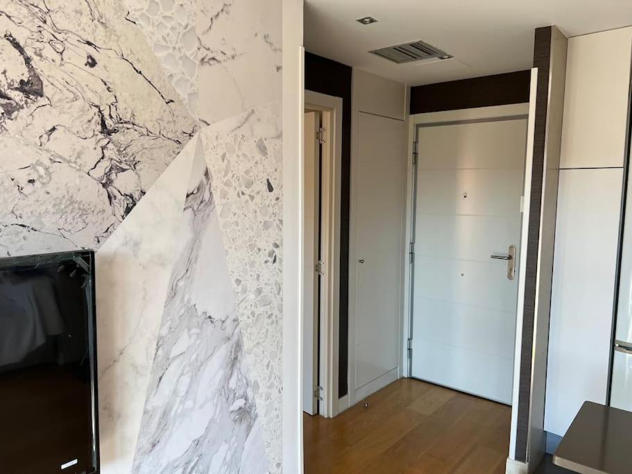 Relajate Despues De Patear Madrid Apartment Екстериор снимка