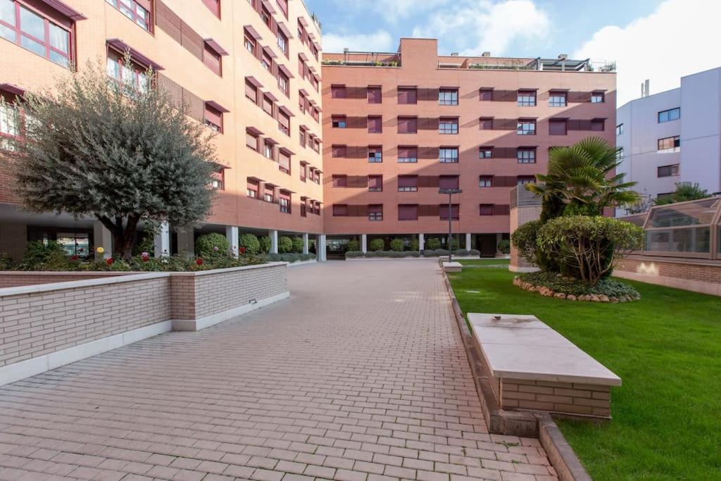 Relajate Despues De Patear Madrid Apartment Екстериор снимка
